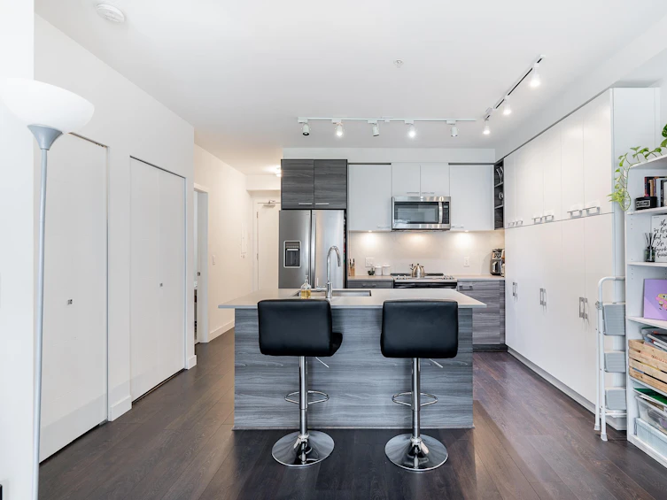 203-13963 105, Surrey, BC, V3T 0M9 - 7