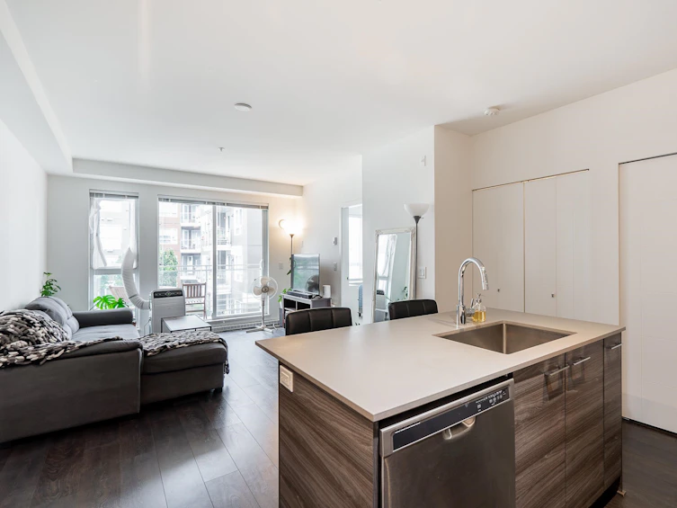 203-13963 105, Surrey, BC, V3T 0M9 - 11