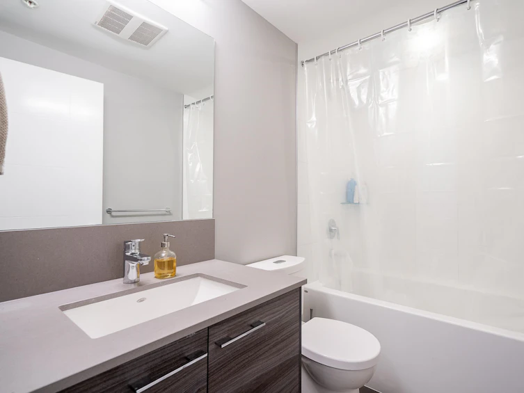 203-13963 105, Surrey, BC, V3T 0M9 - 17