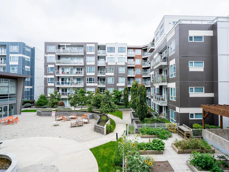 203-13963 105, Surrey, BC, V3T 0M9 - 22