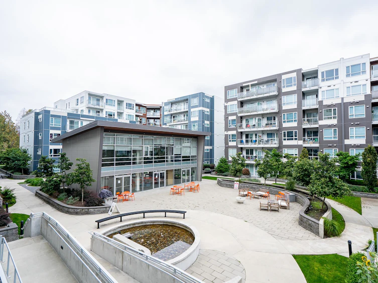 203-13963 105, Surrey, BC, V3T 0M9 - 23