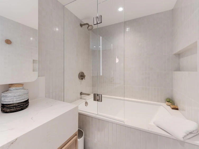 202-1685 W 14 Avenue, Vancouver, BC, V6J 2J3 - 22