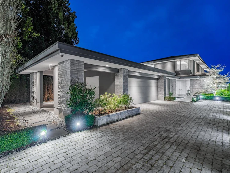 2878 Bellevue Avenue, West Vancouver, BC, V7V 1E8
