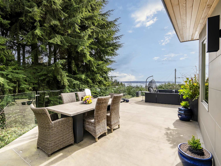 1715 Rosebery Avenue, West Vancouver, BC, V7V 2Z5 - 4