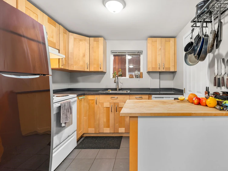 3648 Turner Street, Vancouver, BC, V5K 2J3 - 18