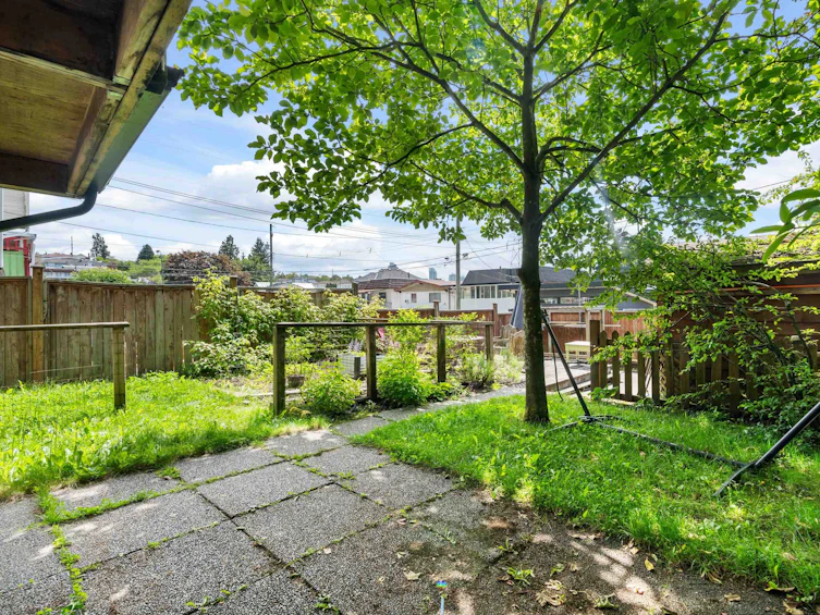 3648 Turner Street, Vancouver, BC, V5K 2J3 - 29