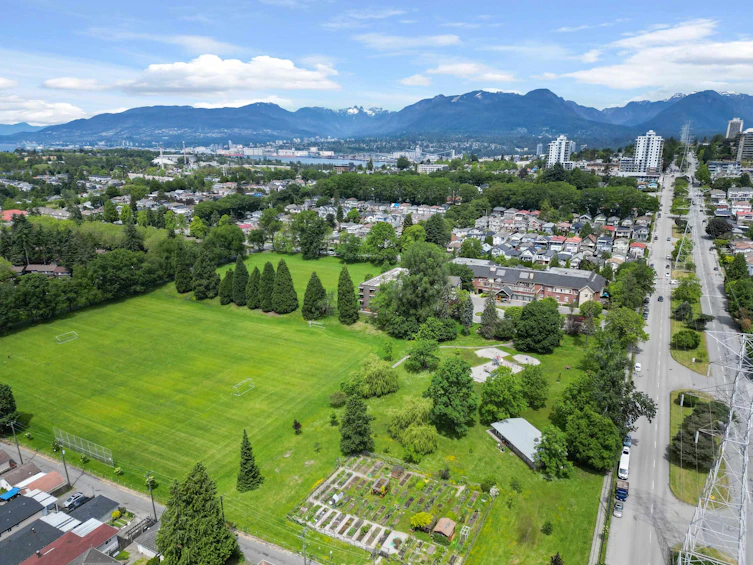 3648 Turner Street, Vancouver, BC, V5K 2J3 - 36