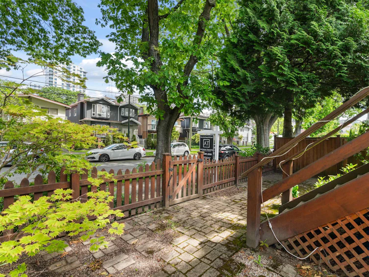 3648 Turner Street, Vancouver, BC, V5K 2J3 - 39
