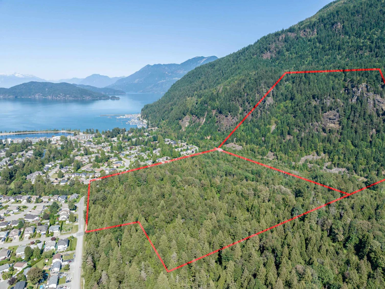 101 Rockwell Drive, Harrison Hot Springs, BC - 12