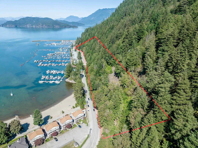 101 Rockwell Drive, Harrison Hot Springs, BC