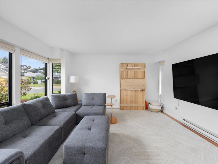 10940 Second Avenue, Richmond, BC, V7E 4M2 - 3