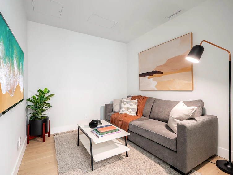 207-6707 Nelson Avenue, West Vancouver, BC, V7W 0A4 - 14