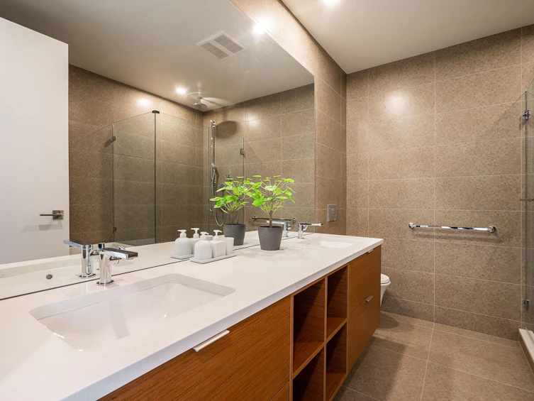 207-6707 Nelson Avenue, West Vancouver, BC, V7W 0A4 - 11