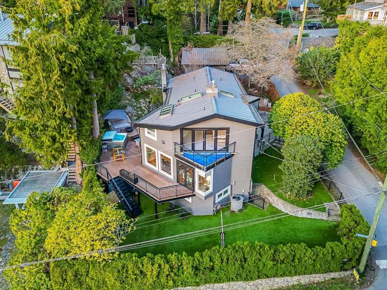 5747 Telegraph Trail, West Vancouver, BC, V7W 1R3