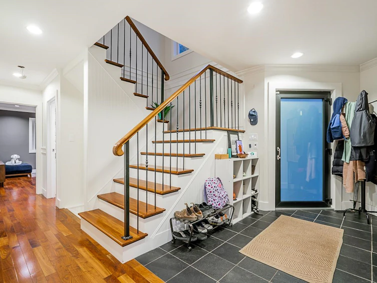 5747 Telegraph Trail, West Vancouver, BC, V7W 1R3 - 3