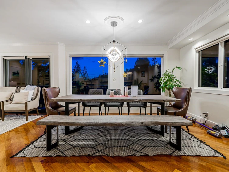 5747 Telegraph Trail, West Vancouver, BC, V7W 1R3 - 5