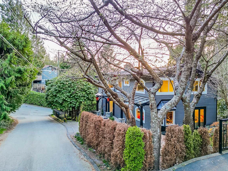 5747 Telegraph Trail, West Vancouver, BC, V7W 1R3 - 36
