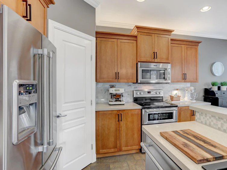 24010 Hill Avenue, Maple Ridge, BC, V2W 1Z9 - 11