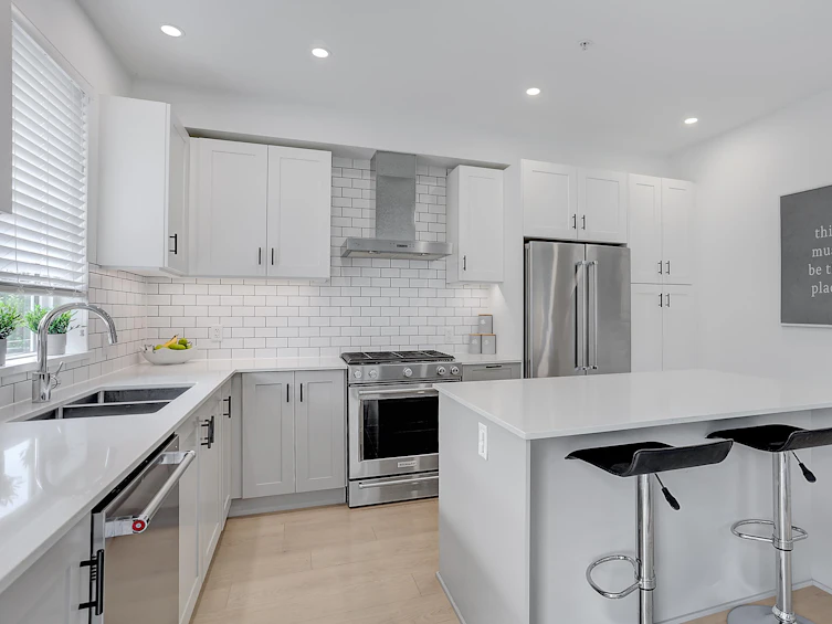 6-24021 110 Avenue, Maple Ridge, BC, V2W 0J9 - 3