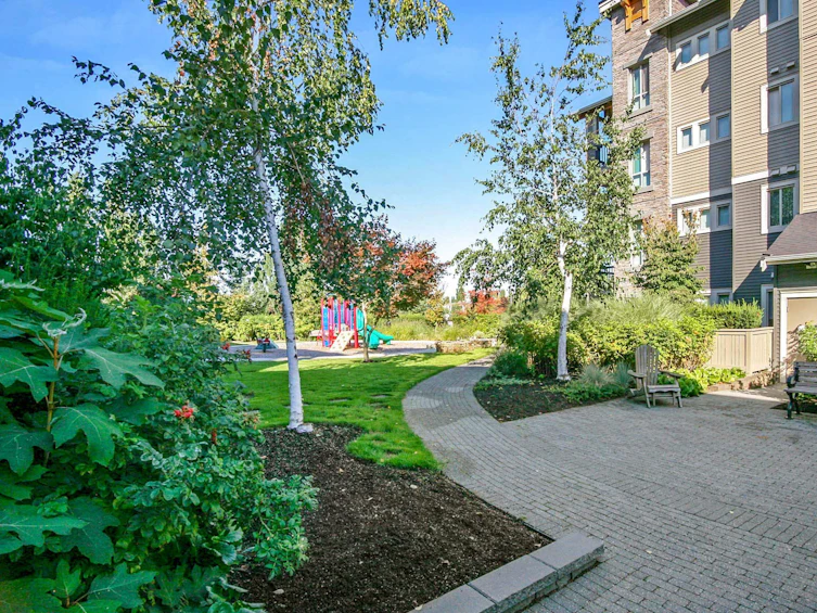 409-21009 56, Langley, BC, V3A 0C9 - 21