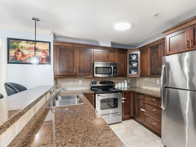 315-8084 120a, Surrey, BC, V3W 1V2 - 3