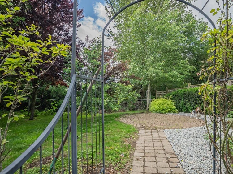 27892 Maclure Road, Abbotsford, BC, V4X 0A9 - 40