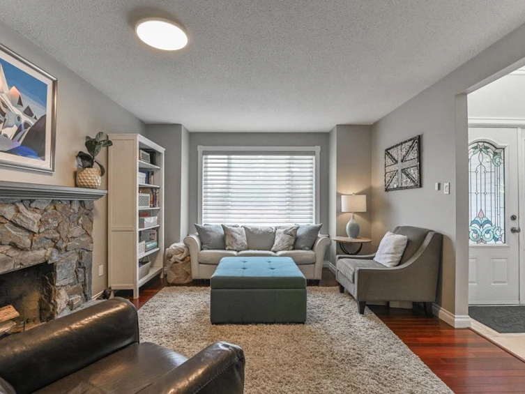 7939 138a Street, Surrey, BC, V3W 7E8 - 7