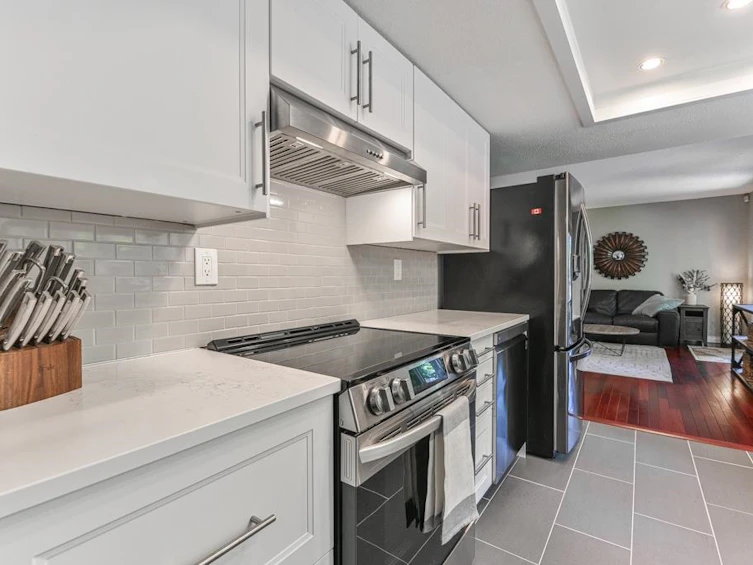 7939 138a Street, Surrey, BC, V3W 7E8 - 12