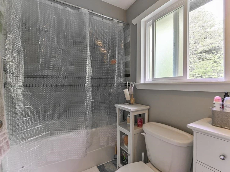 7939 138a Street, Surrey, BC, V3W 7E8 - 28