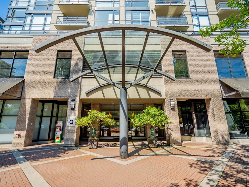 607 - 124 W 1st Street, North Vancouver BC V7M 3N3