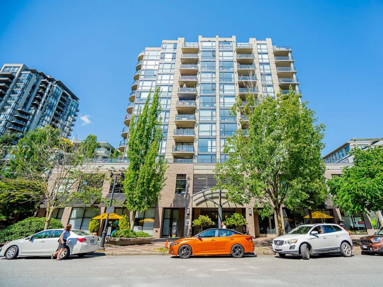 607-124 West 1st Street, North Vancouver, BC, V7M 3N3 - 3