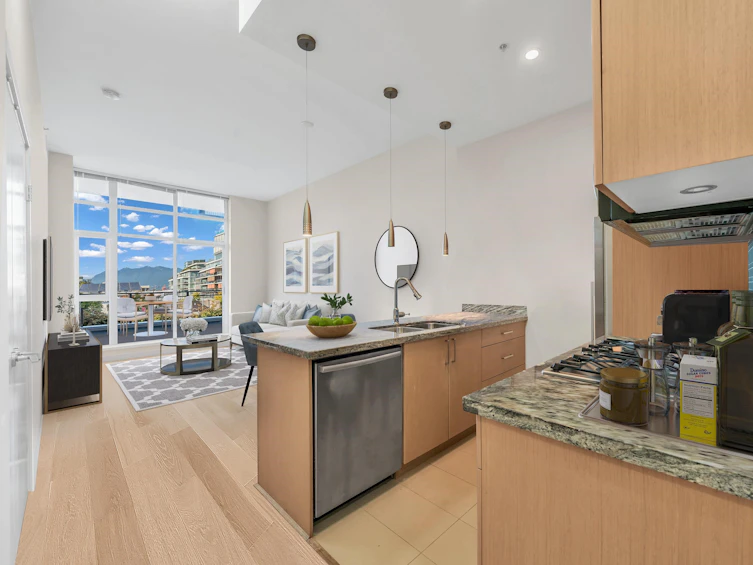 804-63 West 2nd Avenue, Vancouver, BC, V5Y 0G8 - 6