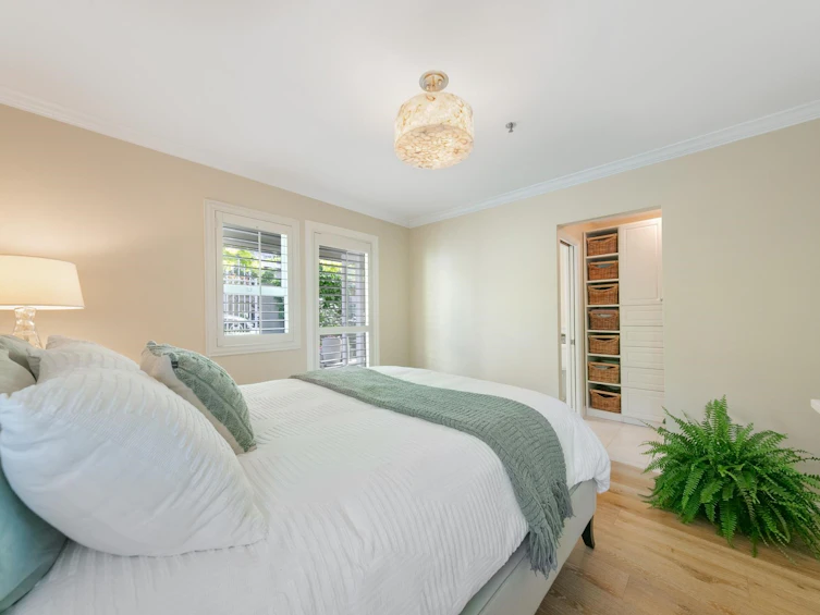 105-2405 W Broadway, Vancouver, BC, V6K 2E8 - 15