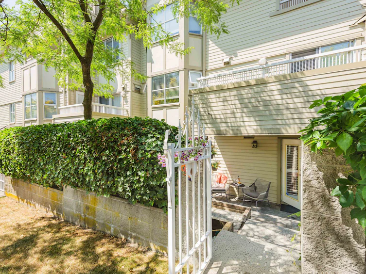 105-2405 W Broadway, Vancouver, BC, V6K 2E8 - 35