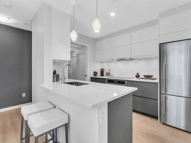 305-2575 West 4th Avenue, Vancouver, BC, V6K 1P5 - 12