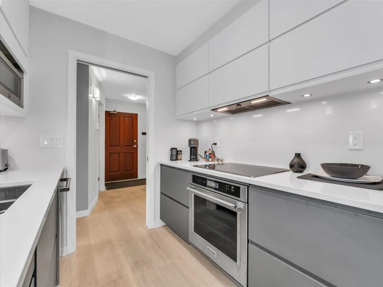 305-2575 West 4th Avenue, Vancouver, BC, V6K 1P5 - 15