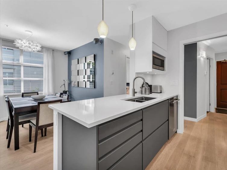 305-2575 West 4th Avenue, Vancouver, BC, V6K 1P5 - 16