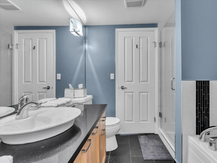 305-2575 West 4th Avenue, Vancouver, BC, V6K 1P5 - 21