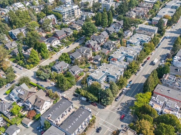 305-2575 West 4th Avenue, Vancouver, BC, V6K 1P5 - 27