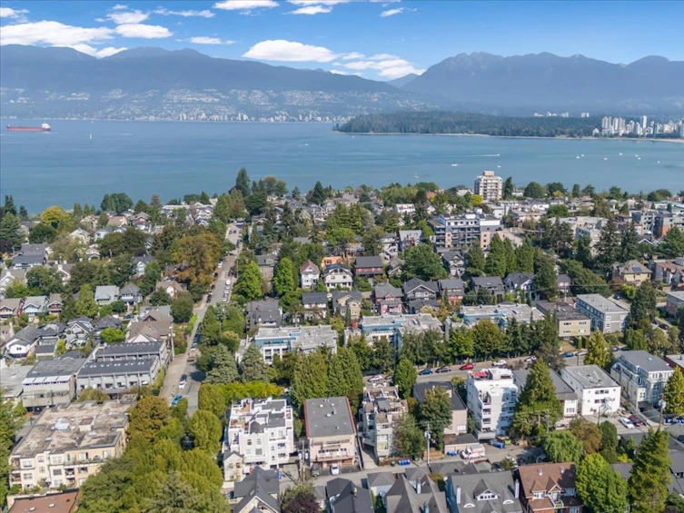 305-2575 West 4th Avenue, Vancouver, BC, V6K 1P5 - 28