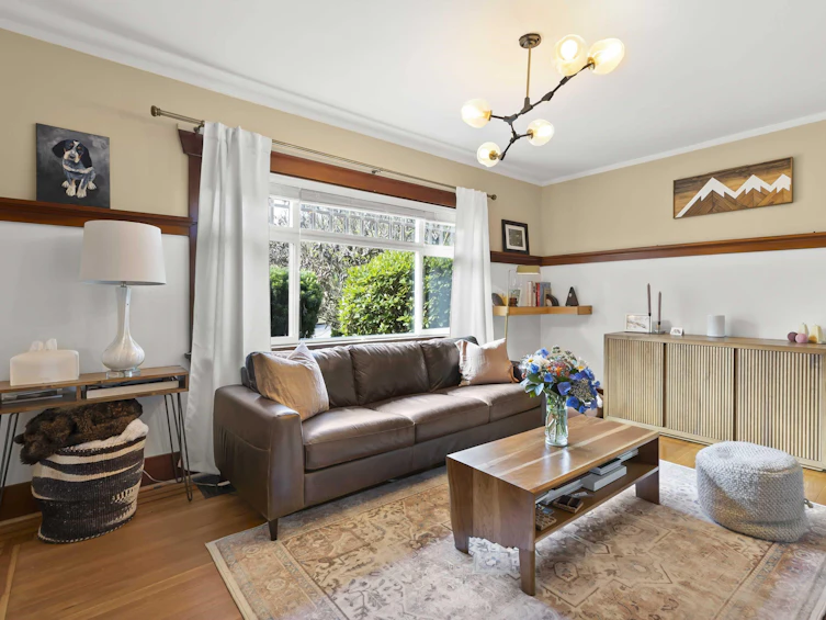 1325 E 17th Avenue, Vancouver, BC, V5V 1C7 - 3
