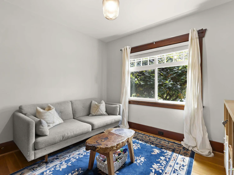 1325 E 17th Avenue, Vancouver, BC, V5V 1C7 - 11
