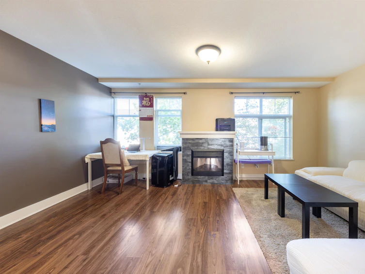83-15833 26, Surrey, BC, V3S 2X5 - 3