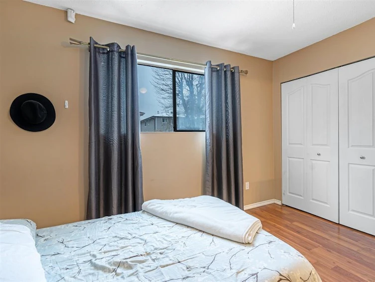 1951 Coquitlam Avenue, Port Coquitlam, BC, V3B 1J2 - 2