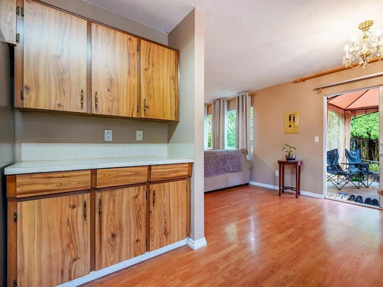 1951 Coquitlam Avenue, Port Coquitlam, BC, V3B 1J2 - 8