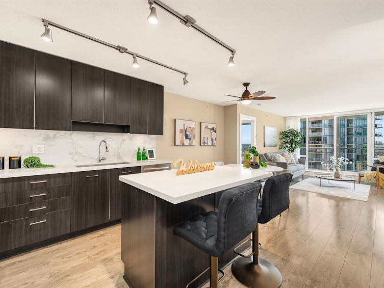 2505-4189 Halifax Street, Burnaby, BC, V5C 0H9 - 2