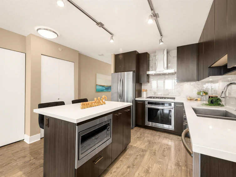 2505-4189 Halifax Street, Burnaby, BC, V5C 0H9 - 4