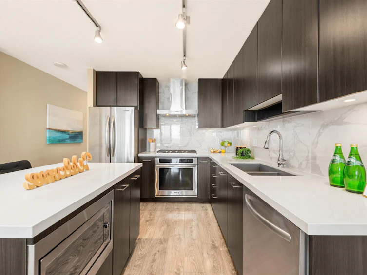 2505-4189 Halifax Street, Burnaby, BC, V5C 0H9 - 5