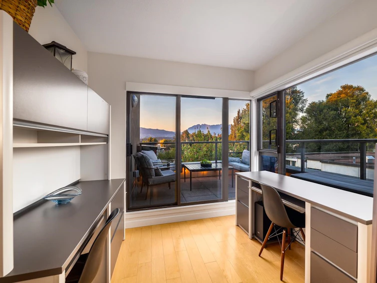 403-2160 Cornwall Avenue, Vancouver, BC, V6K 1B4 - 4