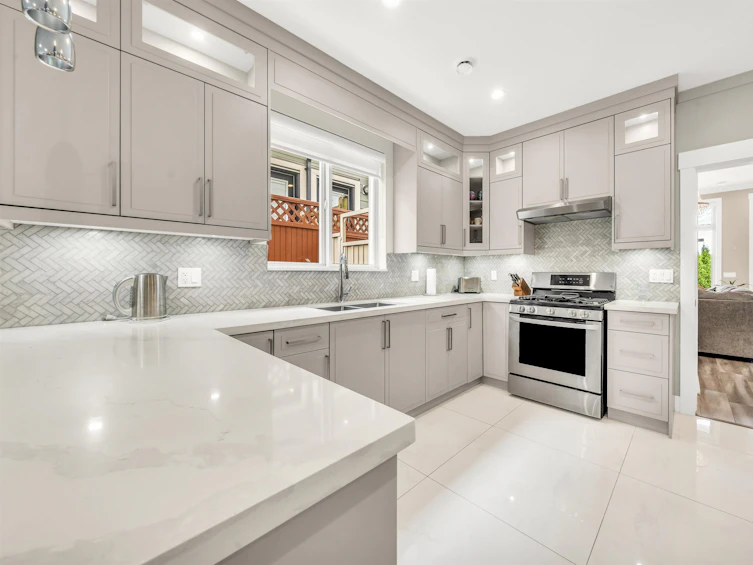 6664 Salisbury Avenue, Burnaby, BC, V5E 2Z1 - 3